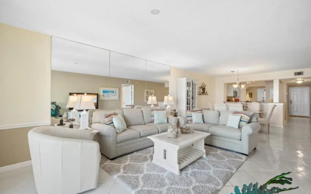 photo 4 of Bahia Vista 14-361, Isla Del Sol, 2 BR, Heated Pool, Spa, Near Beach, WiFi