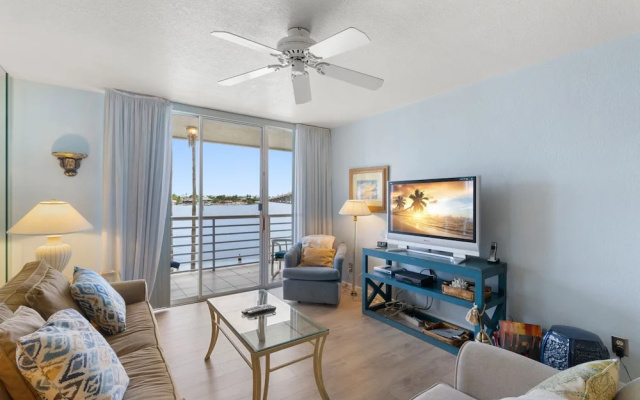 photo 2 of Bahia Vista