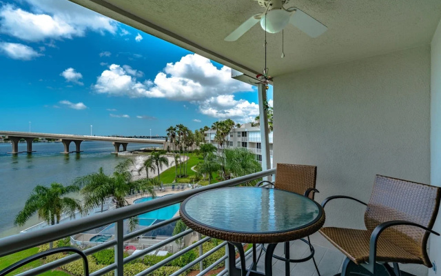 photo 4 of Bahia Vista