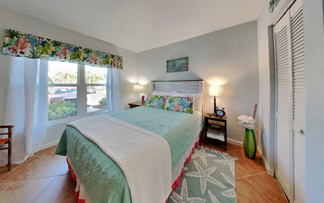 photo 3 of Bahia Vista by Distinctive Beach Rentals