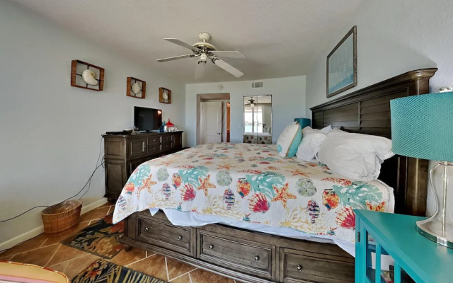 photo 4 of Bahia Vista by Distinctive Beach Rentals