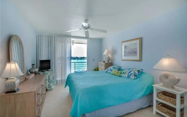 photo 5 of Bahia Vista 8314 - Two Bedroom Condo