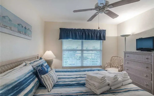 photo 5 of Bahia Vista 9518 - Two Bedroom Condo