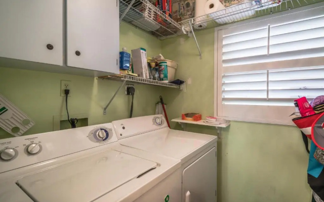 photo 5 of Bahia Vista 9-521, 2 Bedrooms, Heated Pool, Spa, Sleeps 4, Near Beach