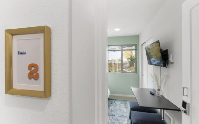 photo 3 of Ballard's sweet suites