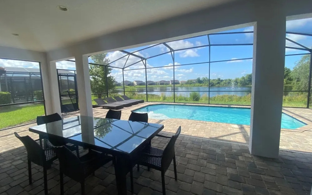 photo 5 of Balmoral Resort-166kb 4 Bedroom Home by RedAwning
