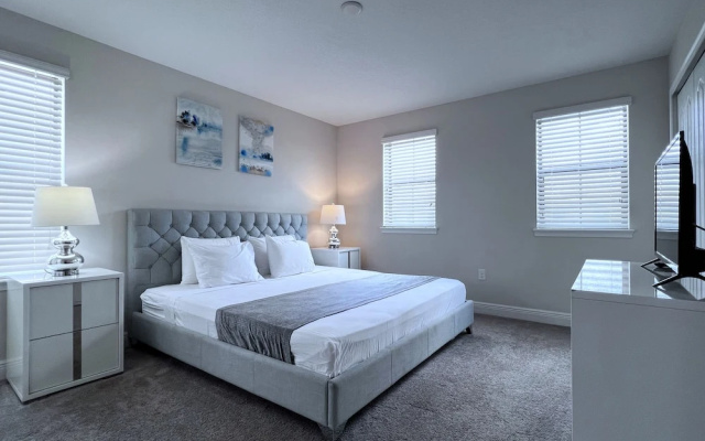 photo 5 of Balmoral Resort-192kb 4 Bedroom Home by RedAwning