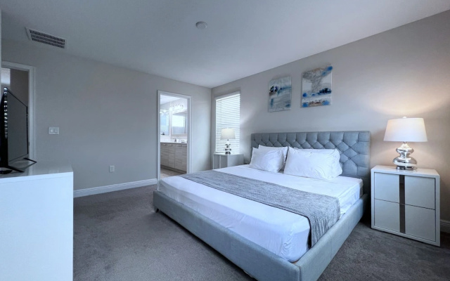 photo 5 of Balmoral Resort-205mcv 4 Bedroom Home by RedAwning