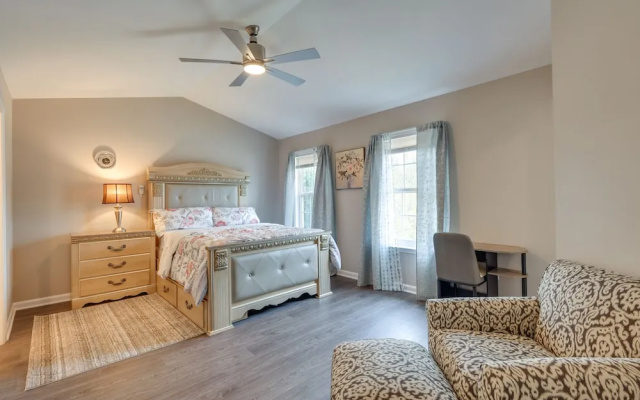 photo 3 of Baltimore Home w/ Deck, 9 Mi to Downtown!