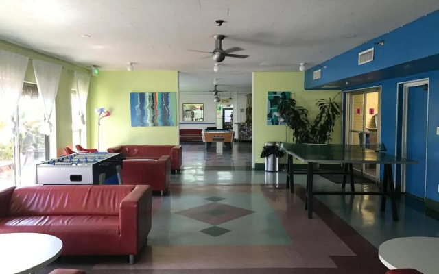 photo 3 of Banana Bungalow West Hollywood Hotel & Hostel