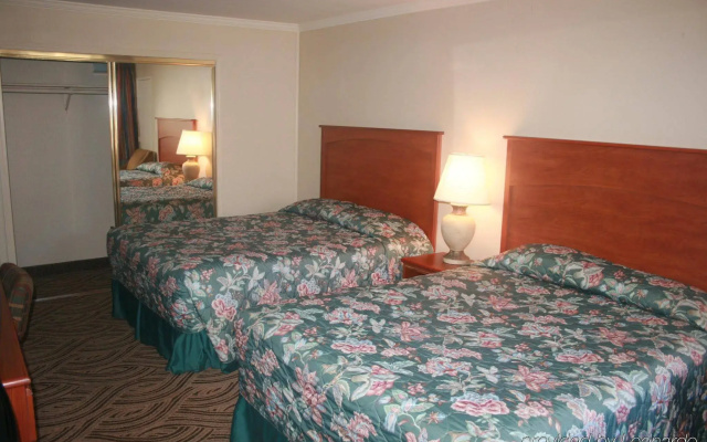 photo 4 of Banfield Motel