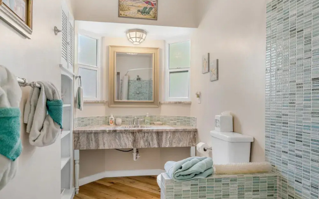 photo 2 of Banyan House Vacation Rentals