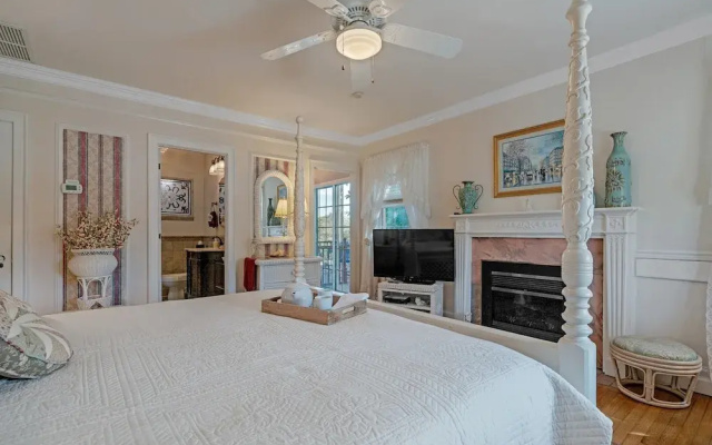 photo 4 of Banyan House Vacation Rentals