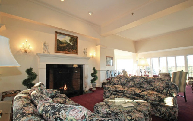 photo 3 of Bluenose Inn - Bar Harbor Collection