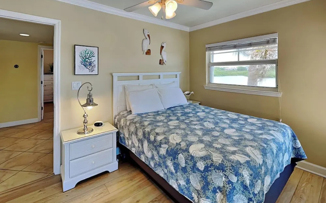 photo 4 of Barefoot Beach Resort B-201 by Distinctive Beach Rentals