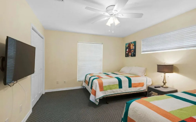 photo 2 of Barefoot Beach Retreat 3 Bedroom Apartment