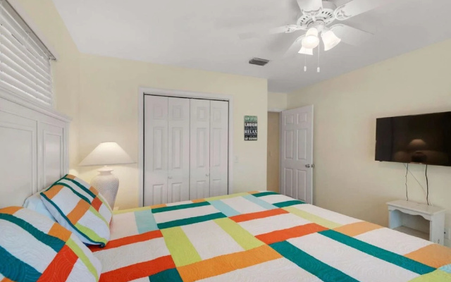 photo 3 of Barefoot Beach Retreat 3 Bedroom Apartment