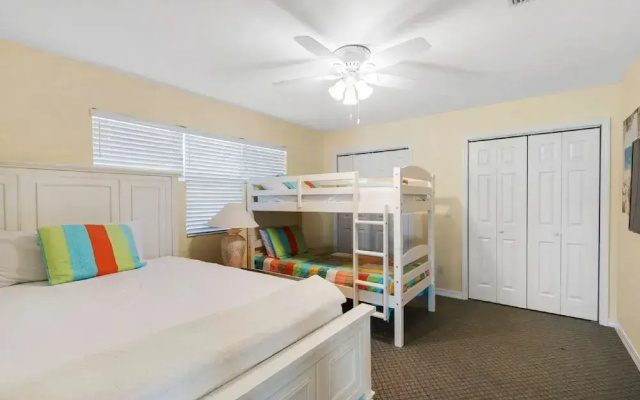 photo 4 of Barefoot Beach Retreat 3 Bedroom Apartment