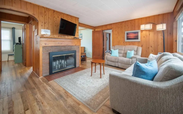 photo 4 of Barefoot Bungalow
