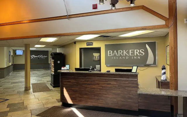photo 2 of Barker's Island Inn Resort