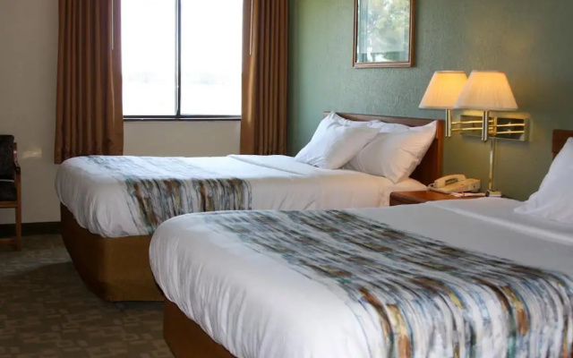 photo 5 of Barker's Island Inn Resort