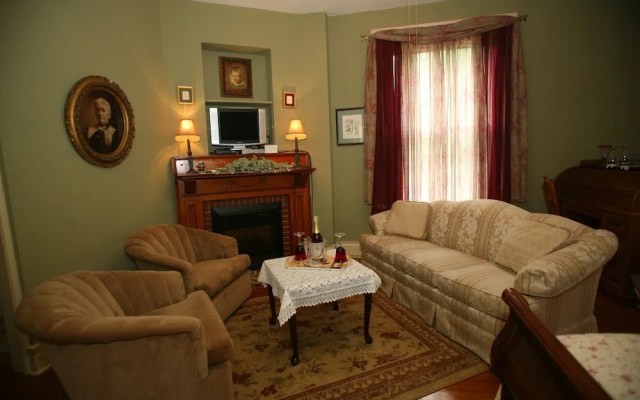 photo 3 of Barrister's Bed & Breakfast