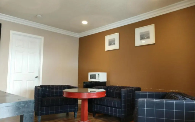 photo 5 of Bartlett Motel