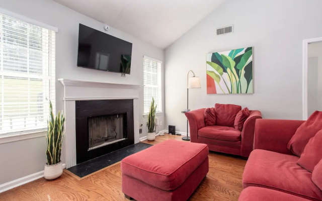 photo 5 of Basketball Court Cozy 3 BR in Decatur