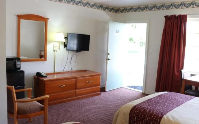 photo 3 of Bassett Motel
