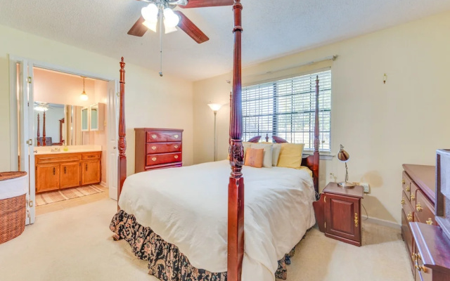 photo 5 of Baton Rouge Retreat w/ Private Patio!