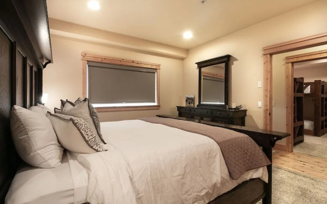 photo 5 of Bavarian Mountain Suite