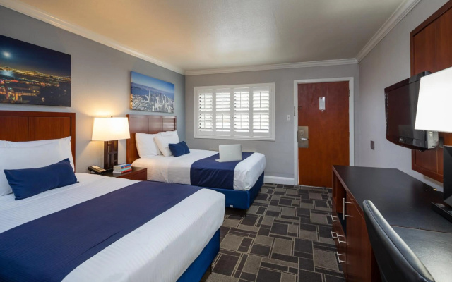 photo 4 of Bay Bridge Inn