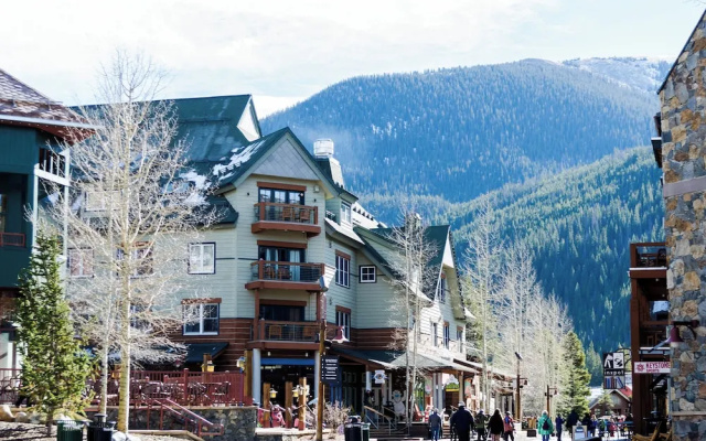 photo 5 of Incredible Lake Views, On Lake & Recpath, Skiing Nearby, Balcony by Summit County Mountain Retreats