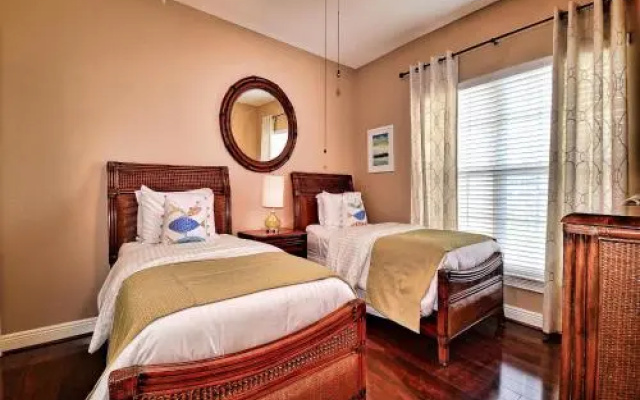 photo 2 of Bay Harbor 302