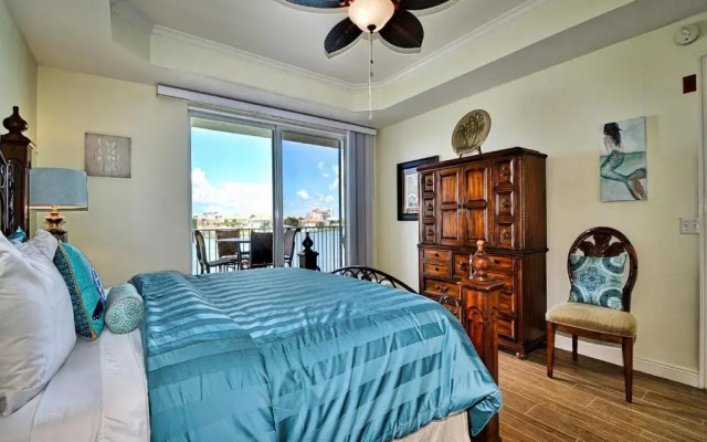 photo 2 of Bay Harbor 303