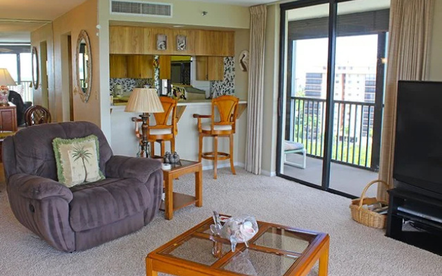photo 2 of Bay Harbor Club 5A - 2 Br Condo