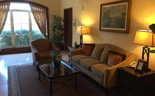 photo 5 of Bay Landing Hotel