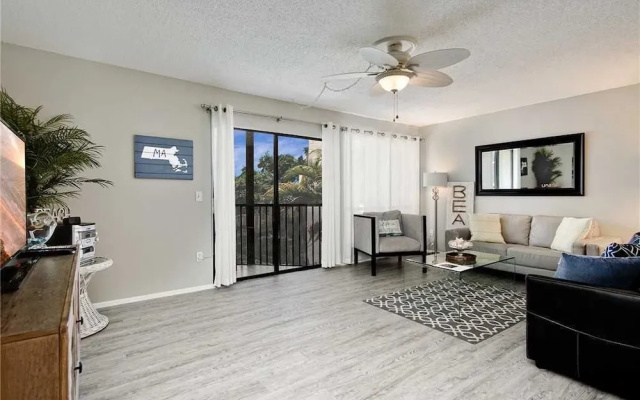 photo 4 of Bay Oaks D22 - Two Bedroom Condo