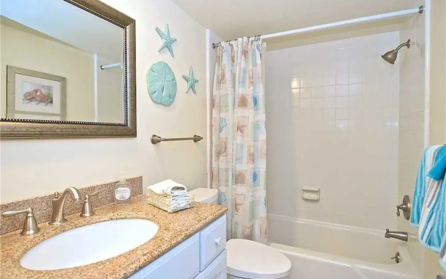photo 5 of Bay Tree Club 106 - Two Bedroom Condo