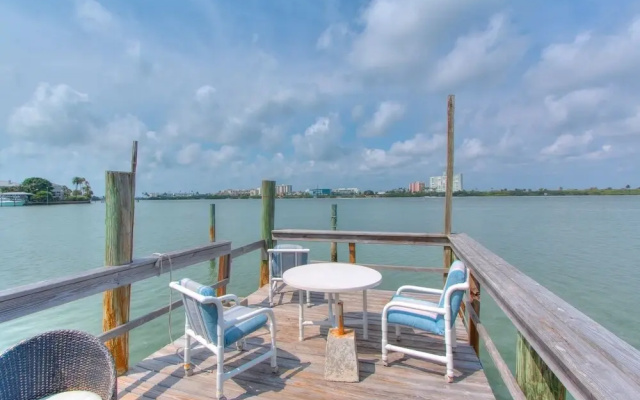 photo 3 of Bay Watch #1 - Weekly Beach Rental 1 Bedroom Condo by Redawning