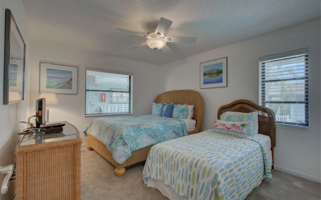 photo 3 of Bay Watch Bungalow