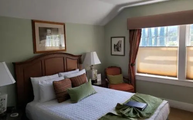 photo 2 of Bayberry Inn B&B
