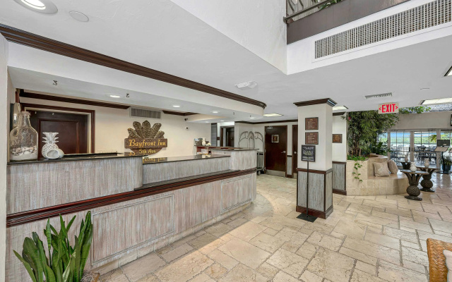 photo 2 of Bayfront Inn Fifth Avenue
