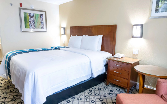 photo 5 of Baymont by Wyndham College Park Atlanta Airport South
