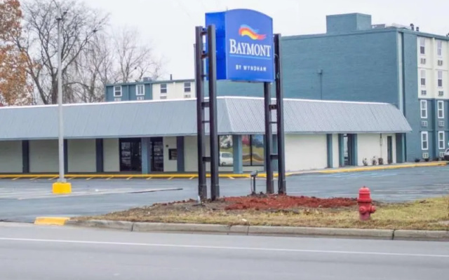 photo 3 of Baymont by Wyndham Ferndale/Royal Oak