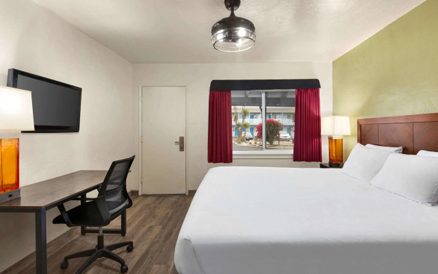 photo 5 of Baymont by Wyndham Fort Bragg