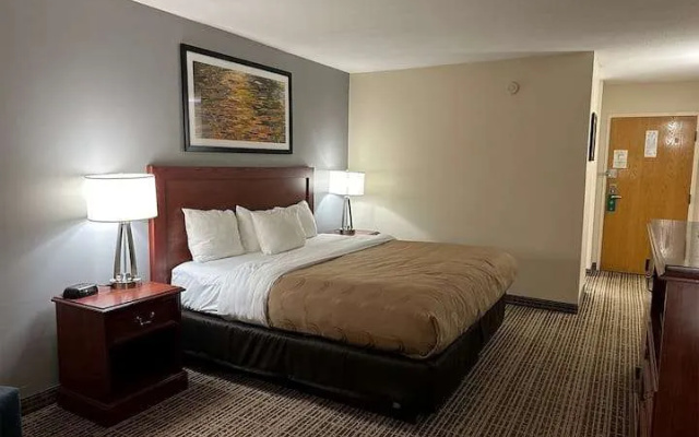 photo 4 of Baymont By Wyndham South Bend