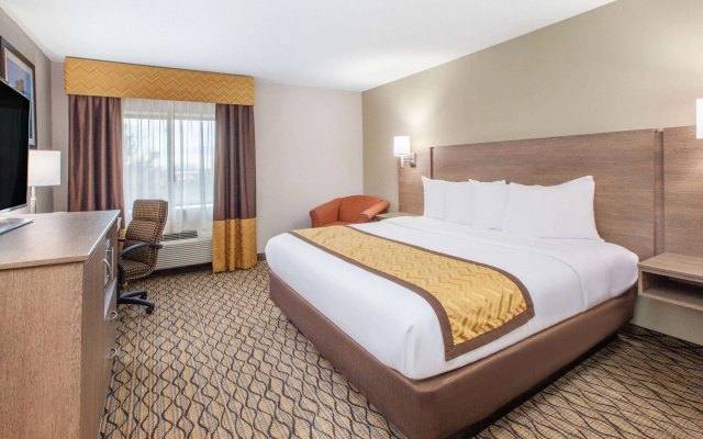 photo 4 of Baymont by Wyndham Grand Rapids Airport