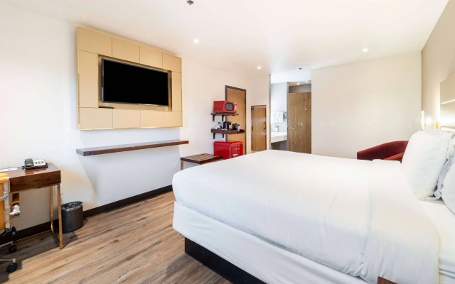 photo 5 of Baymont by Wyndham Anderson