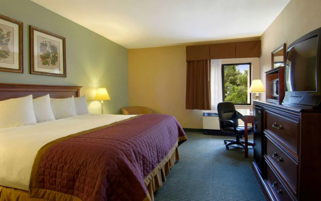 photo 4 of Bay Mountain Inn